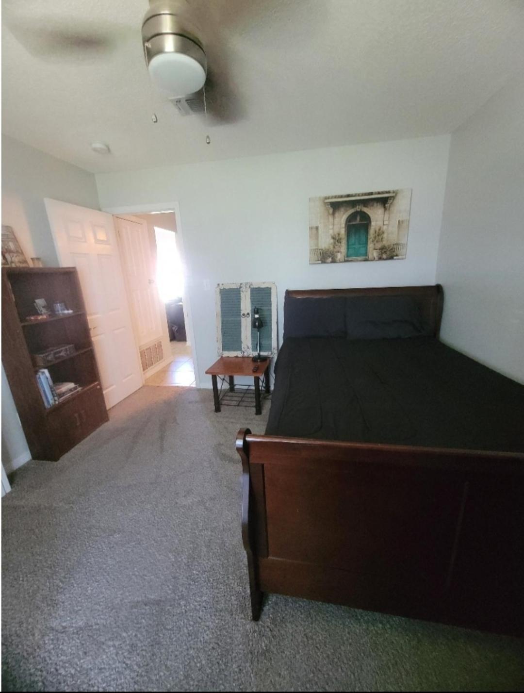 Bedroom Four Minutes From Beach Pensacola Bagian luar foto